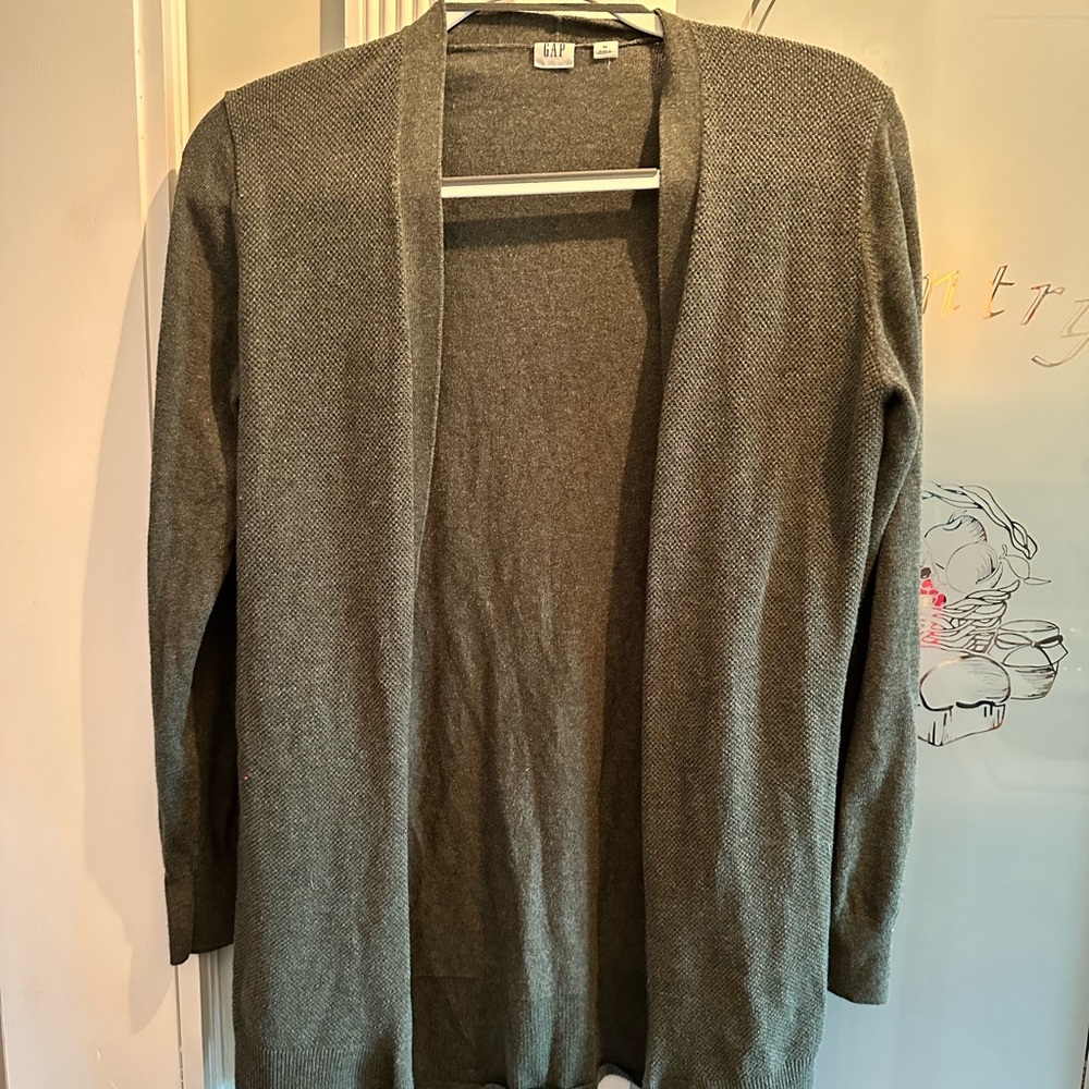Gap cardigan